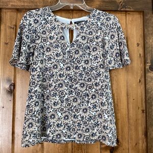 Very pretty Banana Republic top